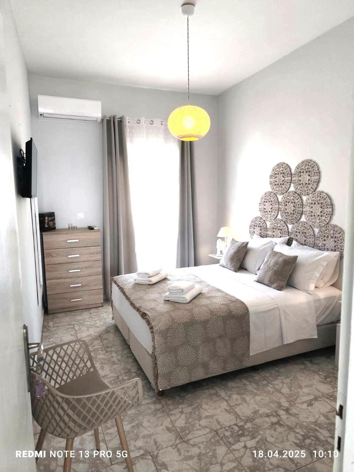 Libyan Anima Maisonette & Double Rooms Palaiochora Bagian luar foto